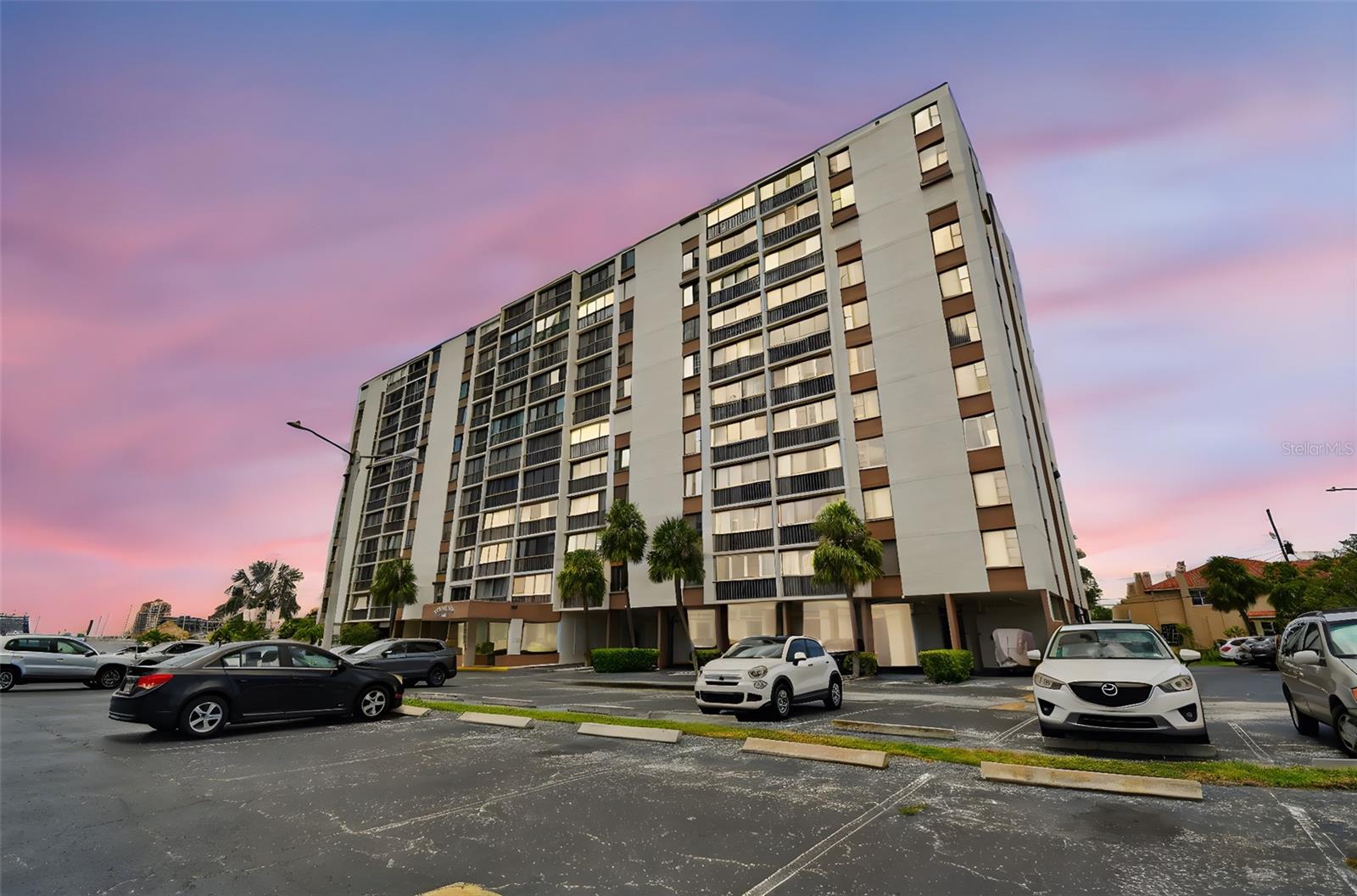 Photo of 255 DOLPHIN POINT #207 CLEARWATER BEACH FL 33767