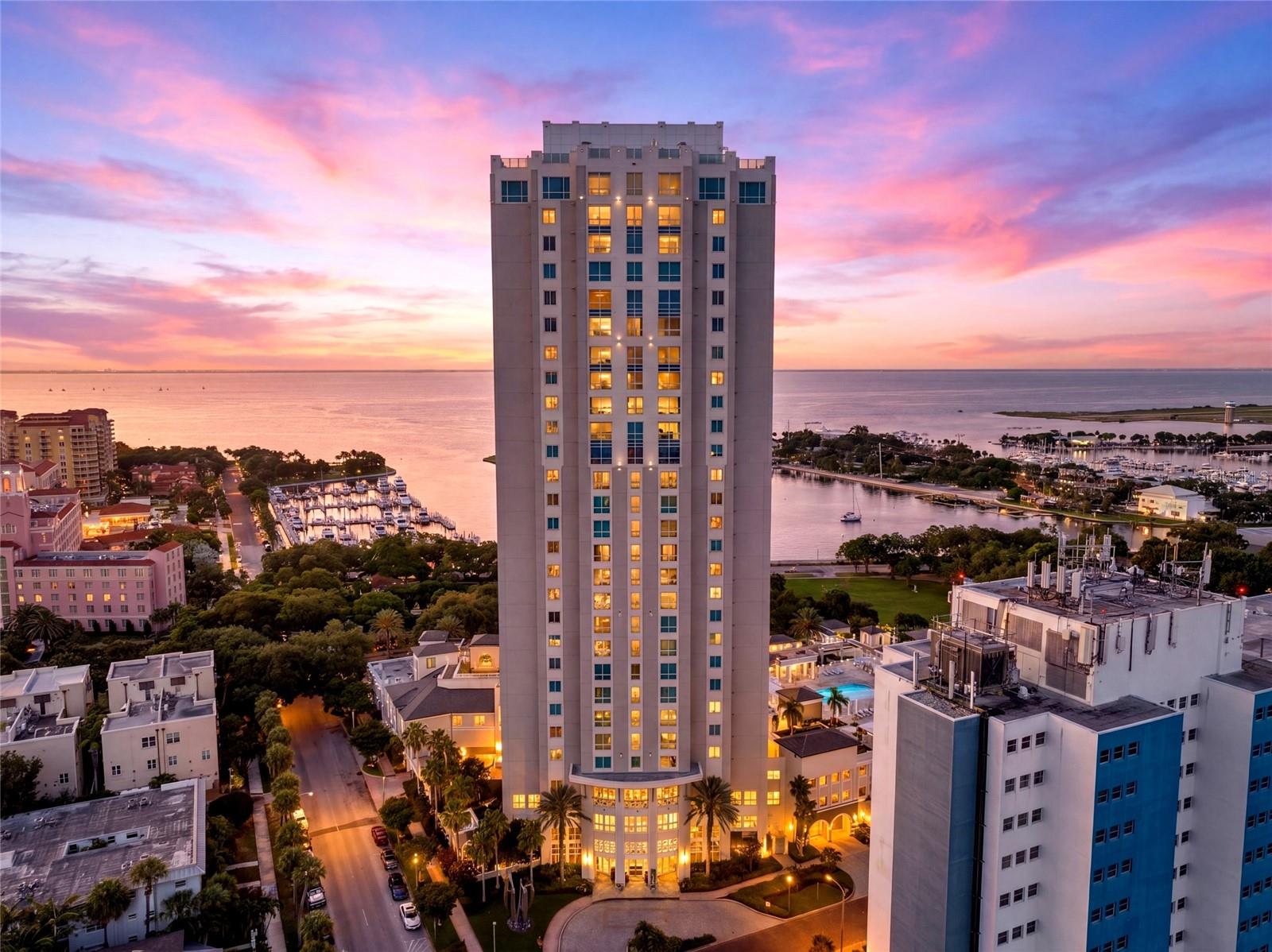 Photo of 400 BEACH DRIVE #401 ST PETERSBURG FL 33701