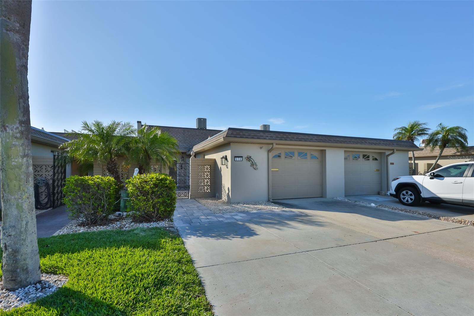 Photo of 574 BOCA CIEGA POINT BOULEVARD #2205 ST PETERSBURG FL 33708