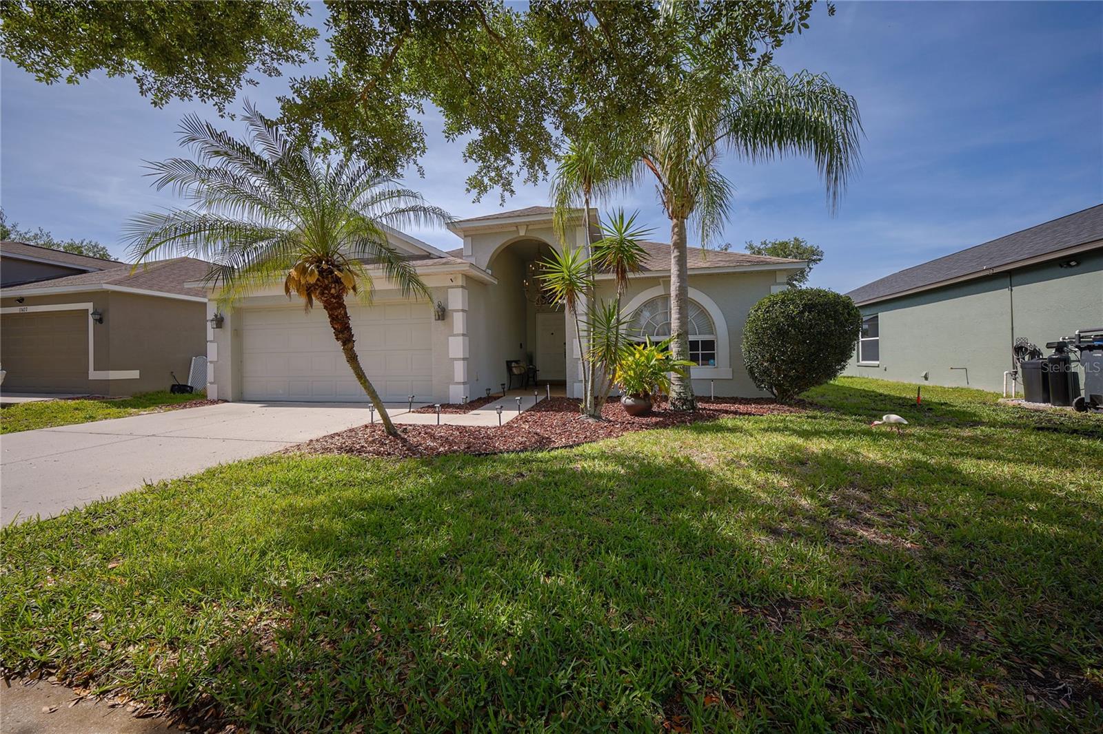 Photo of 13425 FLADGATE MARK DRIVE RIVERVIEW FL 33579