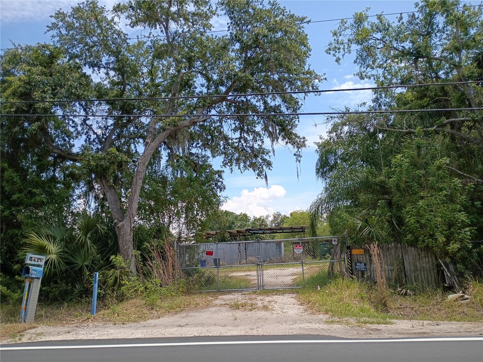 Photo of 8615 NUNDY AVENUE GIBSONTON FL 33534