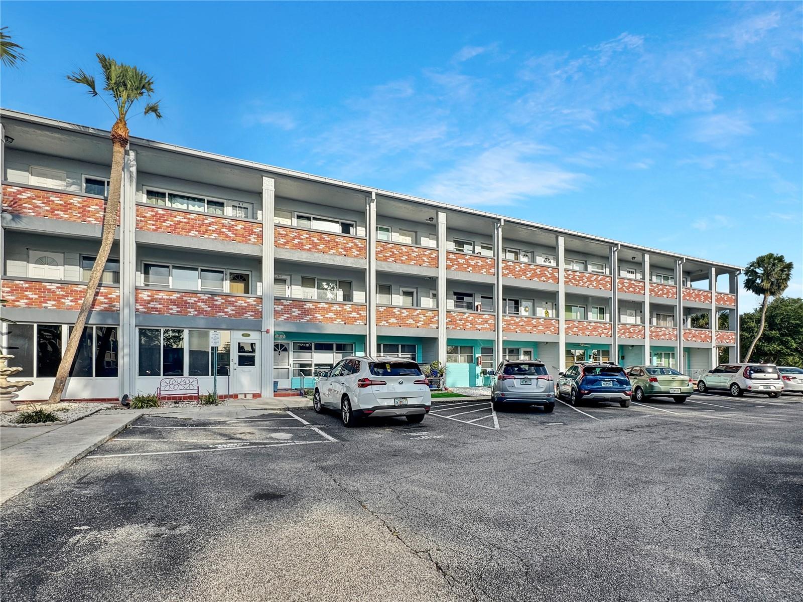 Photo of 4300 58TH STREET #1915 KENNETH CITY FL 33709