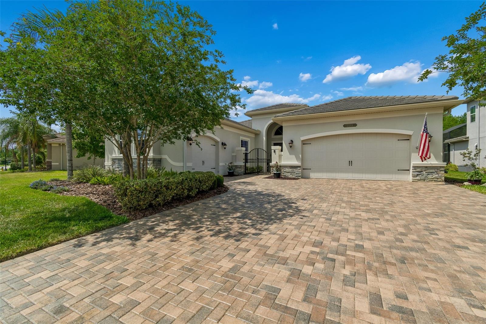 Photo of 2213 HOLLOW FOREST COURT WESLEY CHAPEL FL 33543