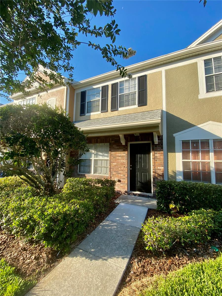 Photo of 12415 BERKELEY SQUARE DRIVE TAMPA FL 33626