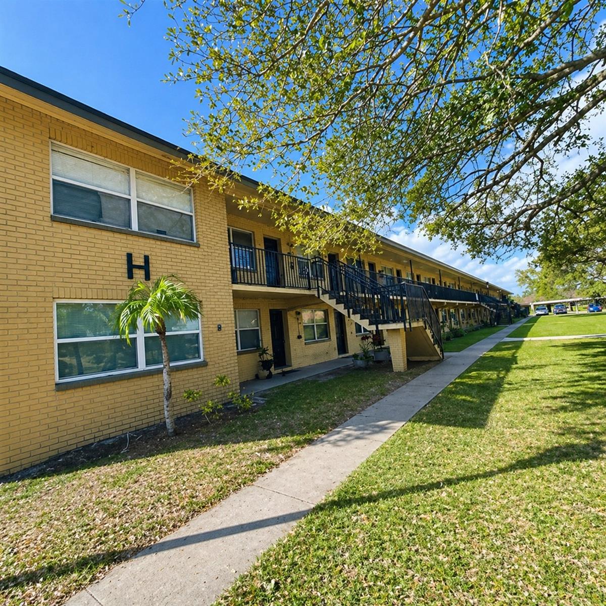 Photo of 2501 HARN BOULEVARD #H27 CLEARWATER FL 33764