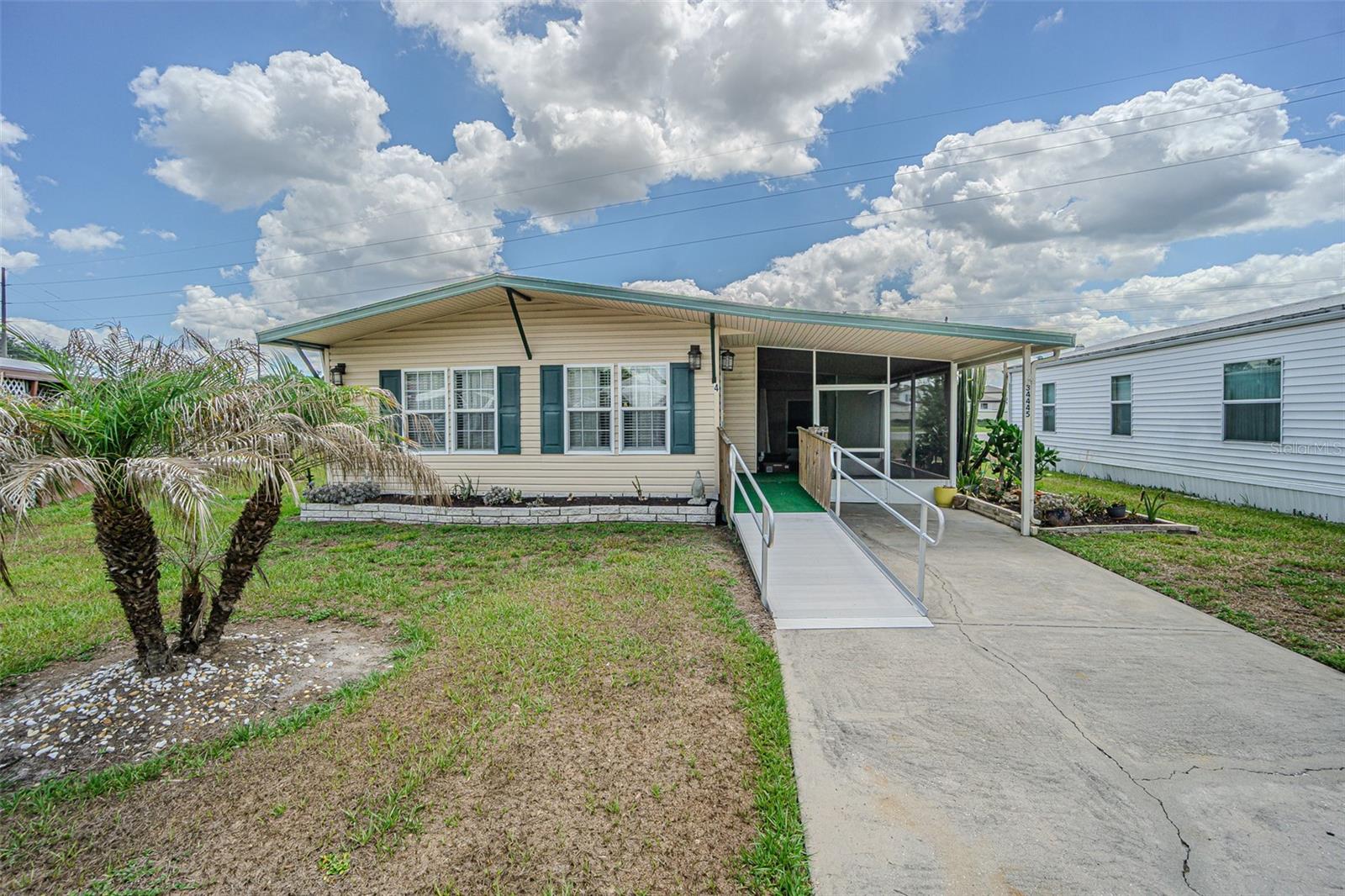 Photo of 34445 COUNTRYSIDE DRIVE WESLEY CHAPEL FL 33543