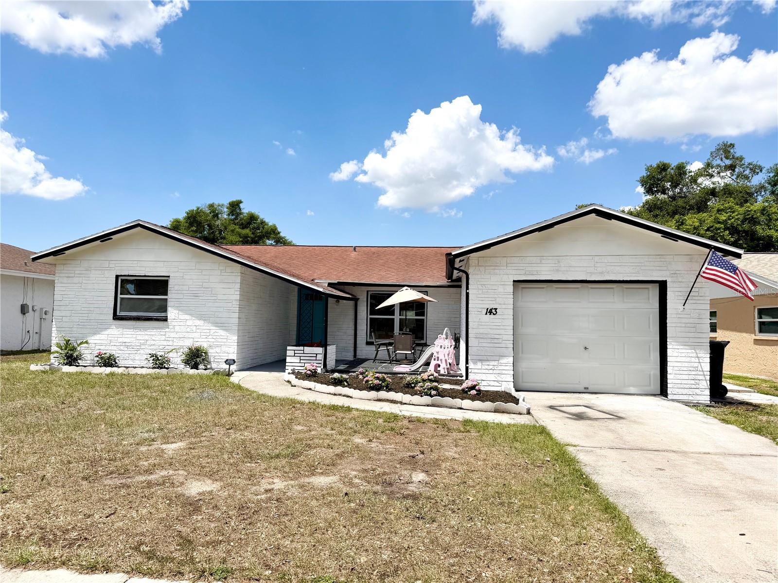 Photo of 143 VALLEY CIRCLE BRANDON FL 33510
