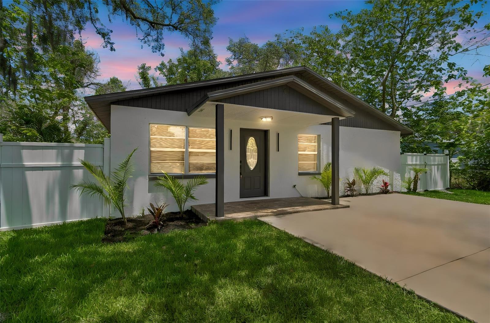 Photo of 1105 W YUKON STREET TAMPA FL 33604