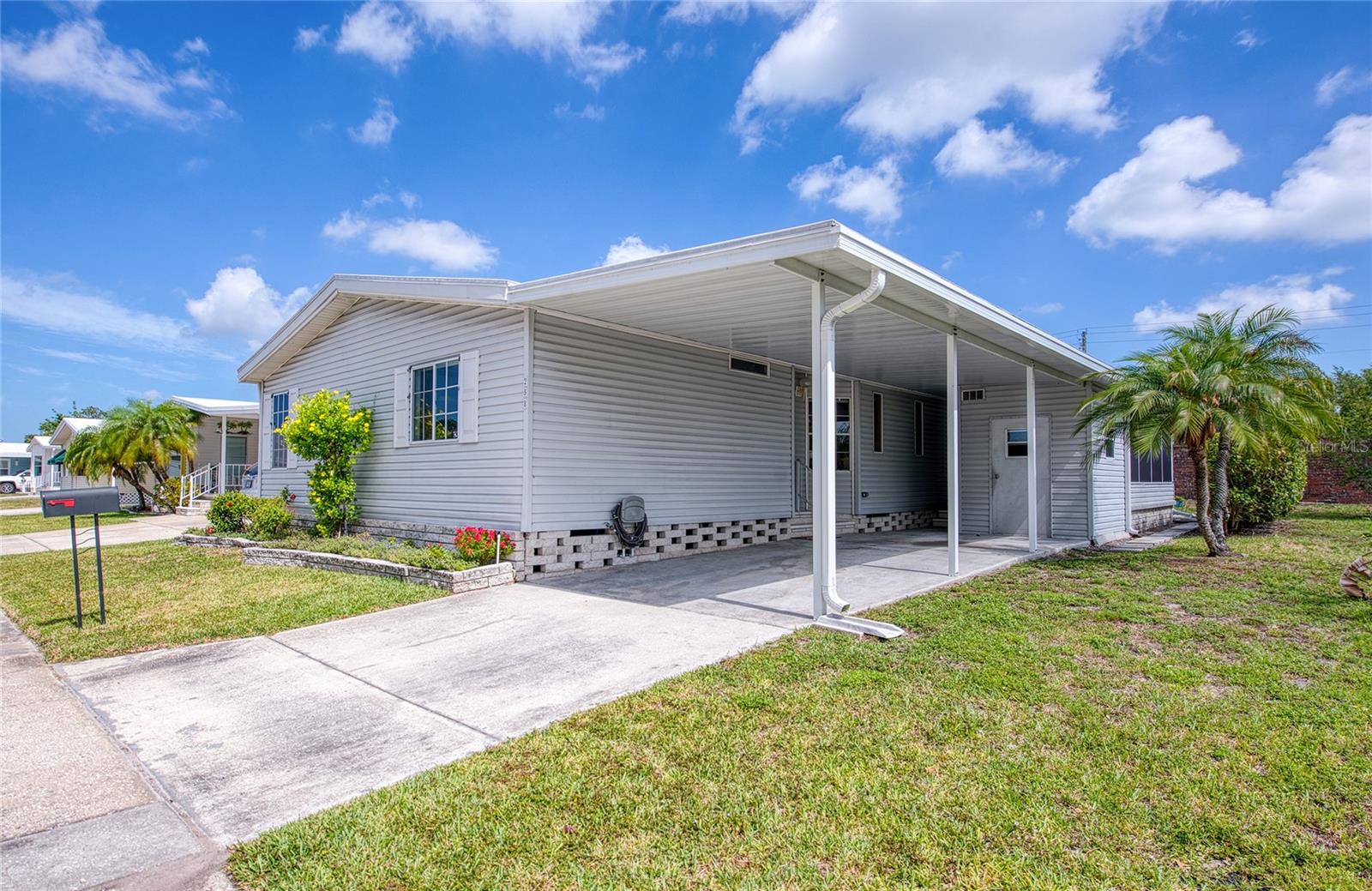 Photo of 258 PELICAN DRIVE OLDSMAR FL 34677