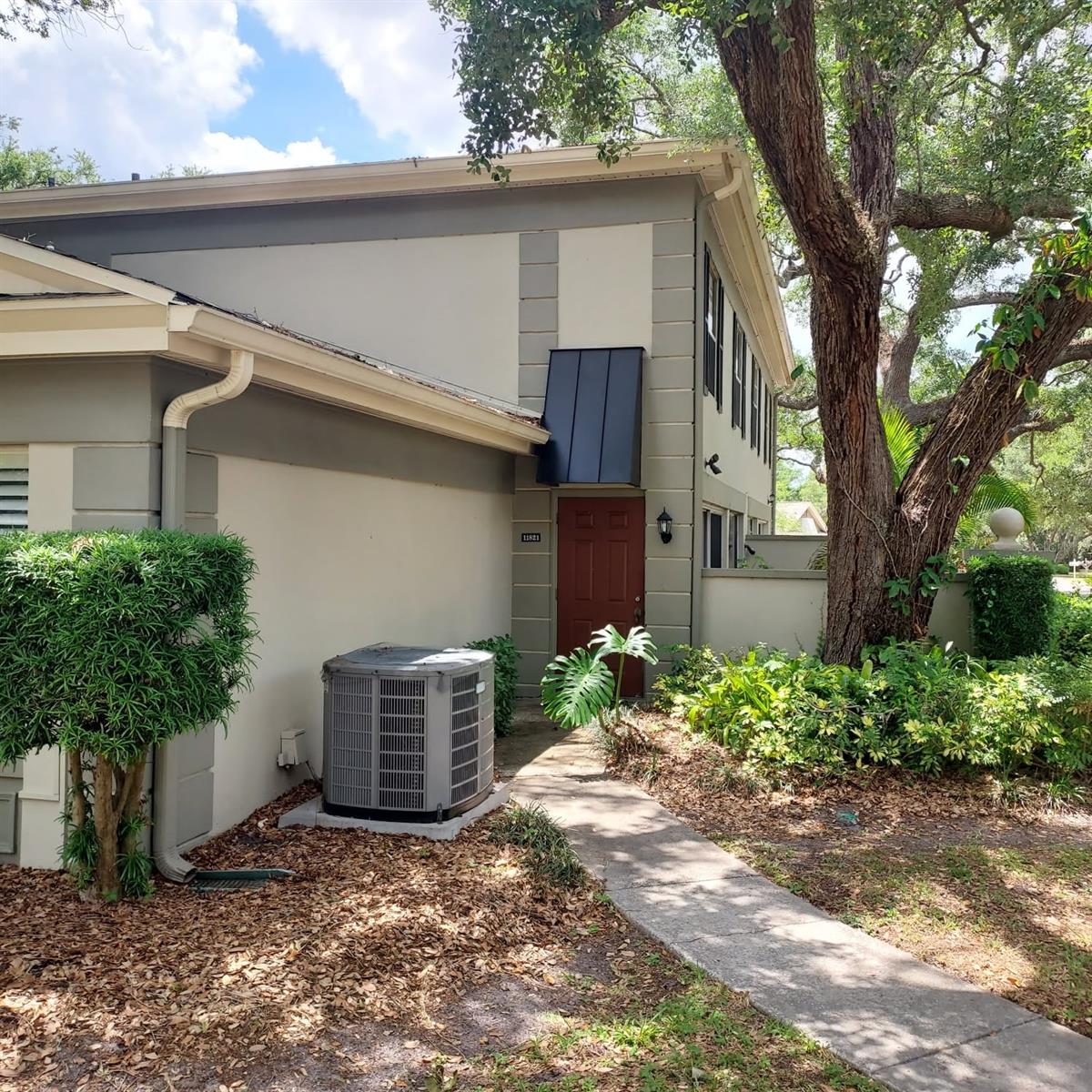Photo of 11821 NORTHTRAIL AVENUE #11821 TAMPA FL 33617