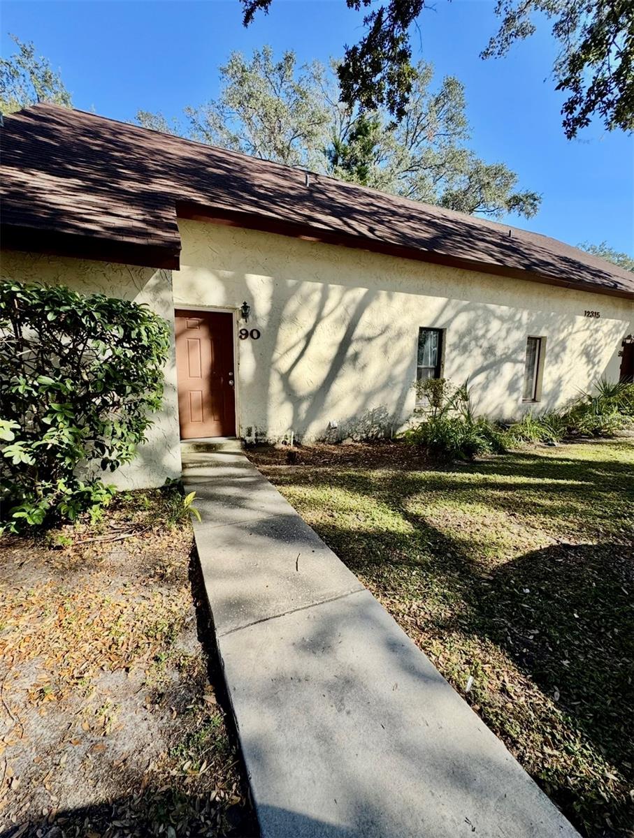 Photo of 12315 TOUCHTON DRIVE #90 TAMPA FL 33617