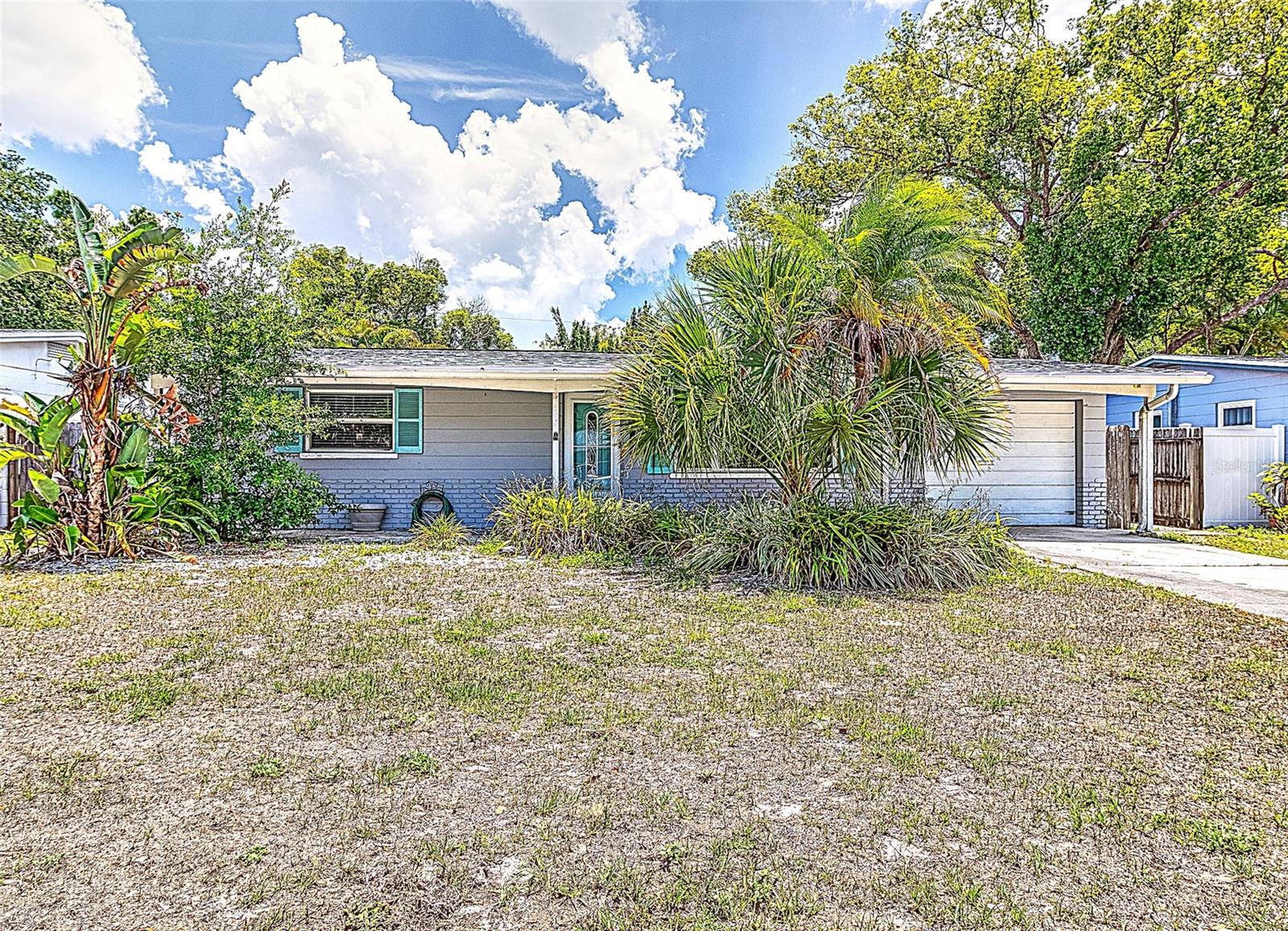 Photo of 831 LAKESIDE DRIVE LARGO FL 33778
