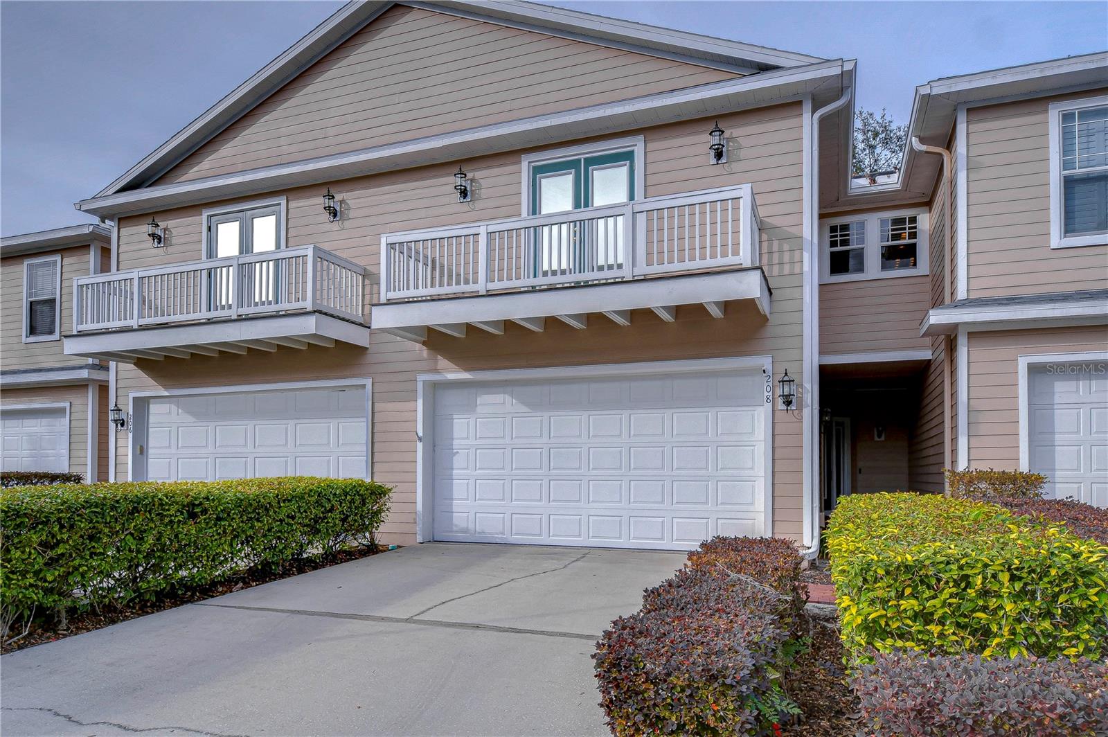 Photo of 208 ELM VIEW COURT BRANDON FL 33511