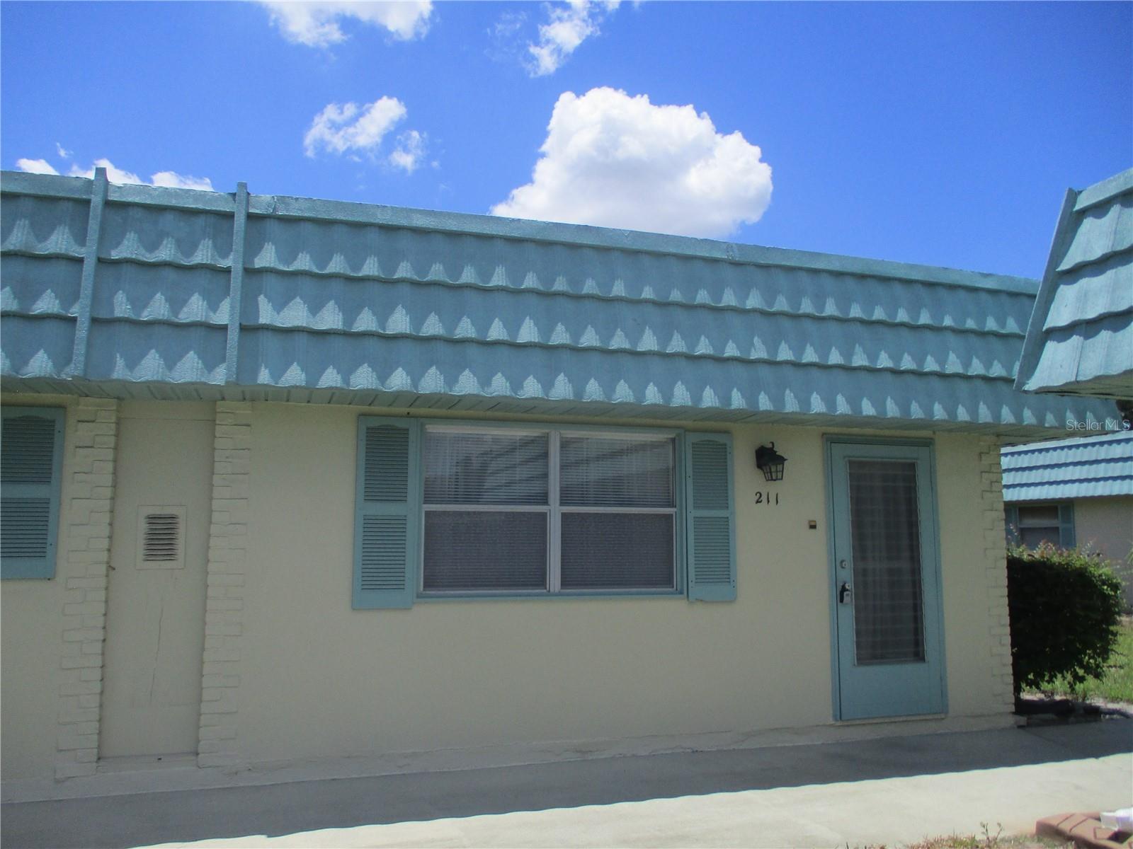 Photo of 101 CAMBRIDGE TRAIL #211 SUN CITY CENTER FL 33573