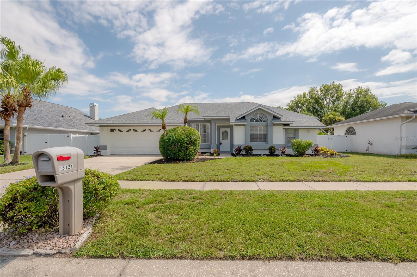 Photo of 15121 HEATHRIDGE DRIVE TAMPA FL 33625