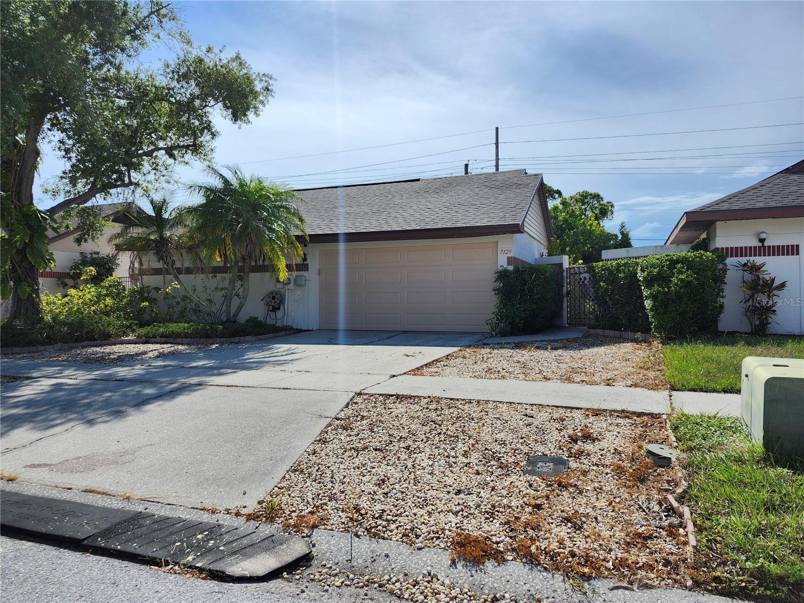 Photo of 7125 SILVERMILL DRIVE TAMPA FL 33635