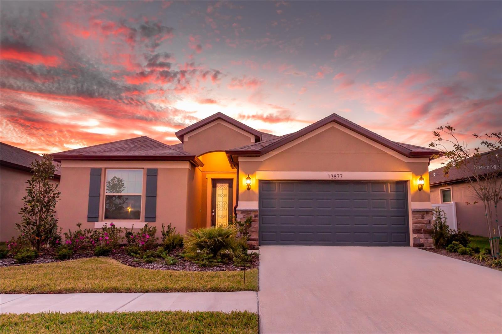 Photo of 13877 CARLOW PARK DRIVE RIVERVIEW FL 33579