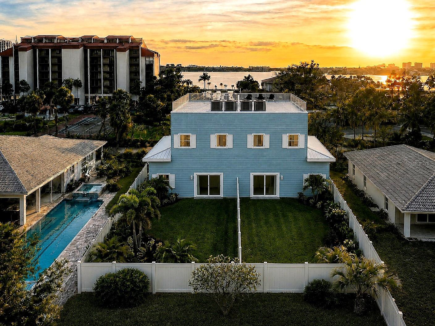Photo of 7045 HIBISCUS SOUTH PASADENA FL 33707