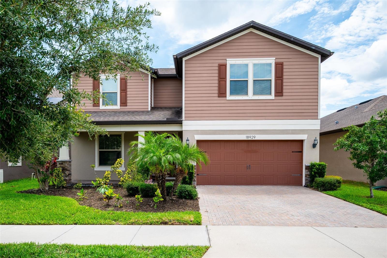 Photo of 18929 BIRCHWOOD GROVES DRIVE LUTZ FL 33558
