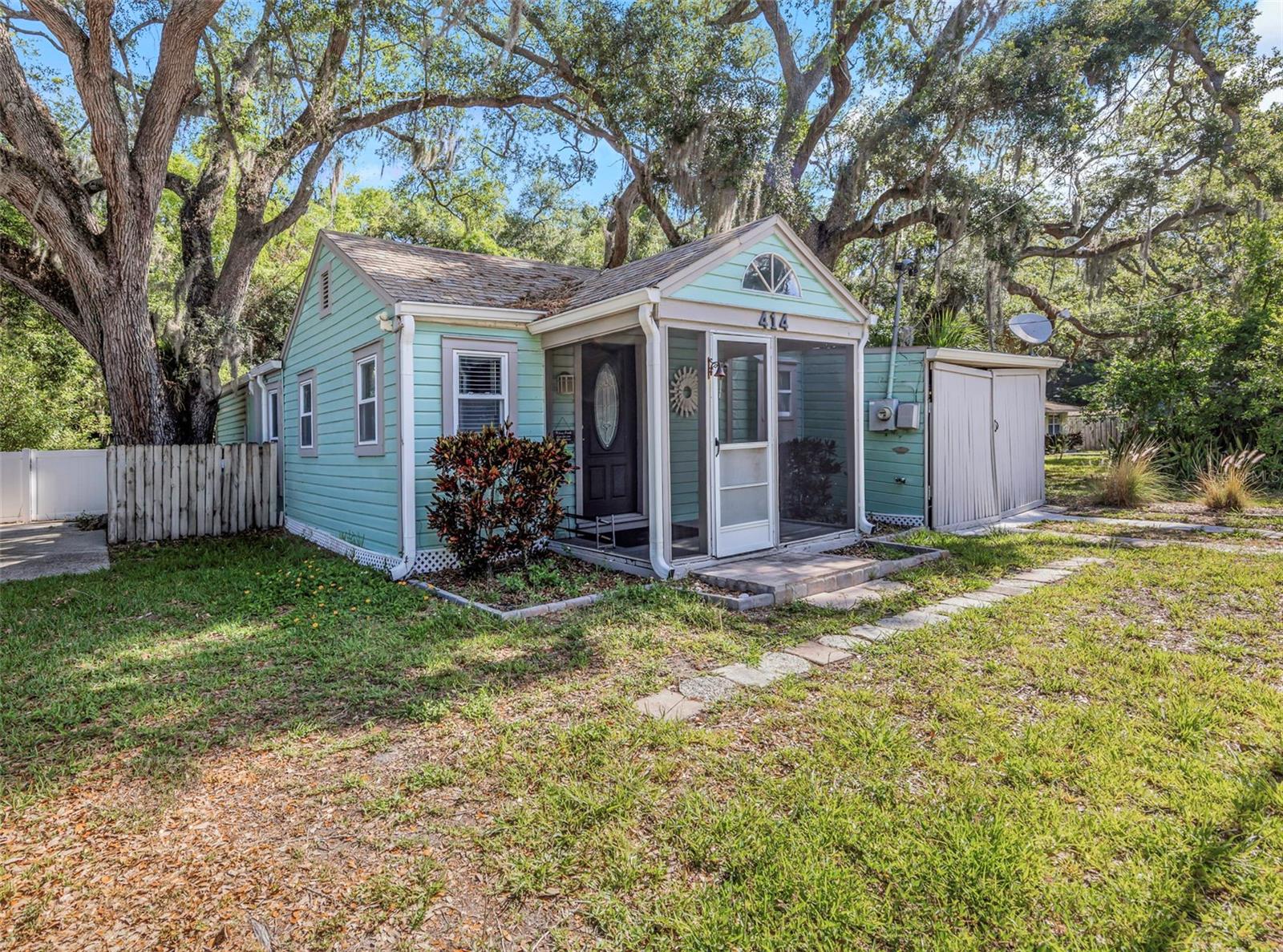 Photo of 414 TAMPA ROAD PALM HARBOR FL 34683