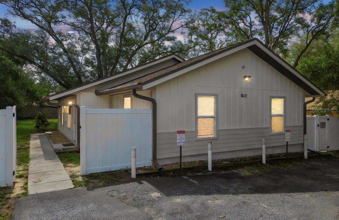Photo of 1812 POINSETTIA AVENUE #A-B TARPON SPRINGS FL 34689