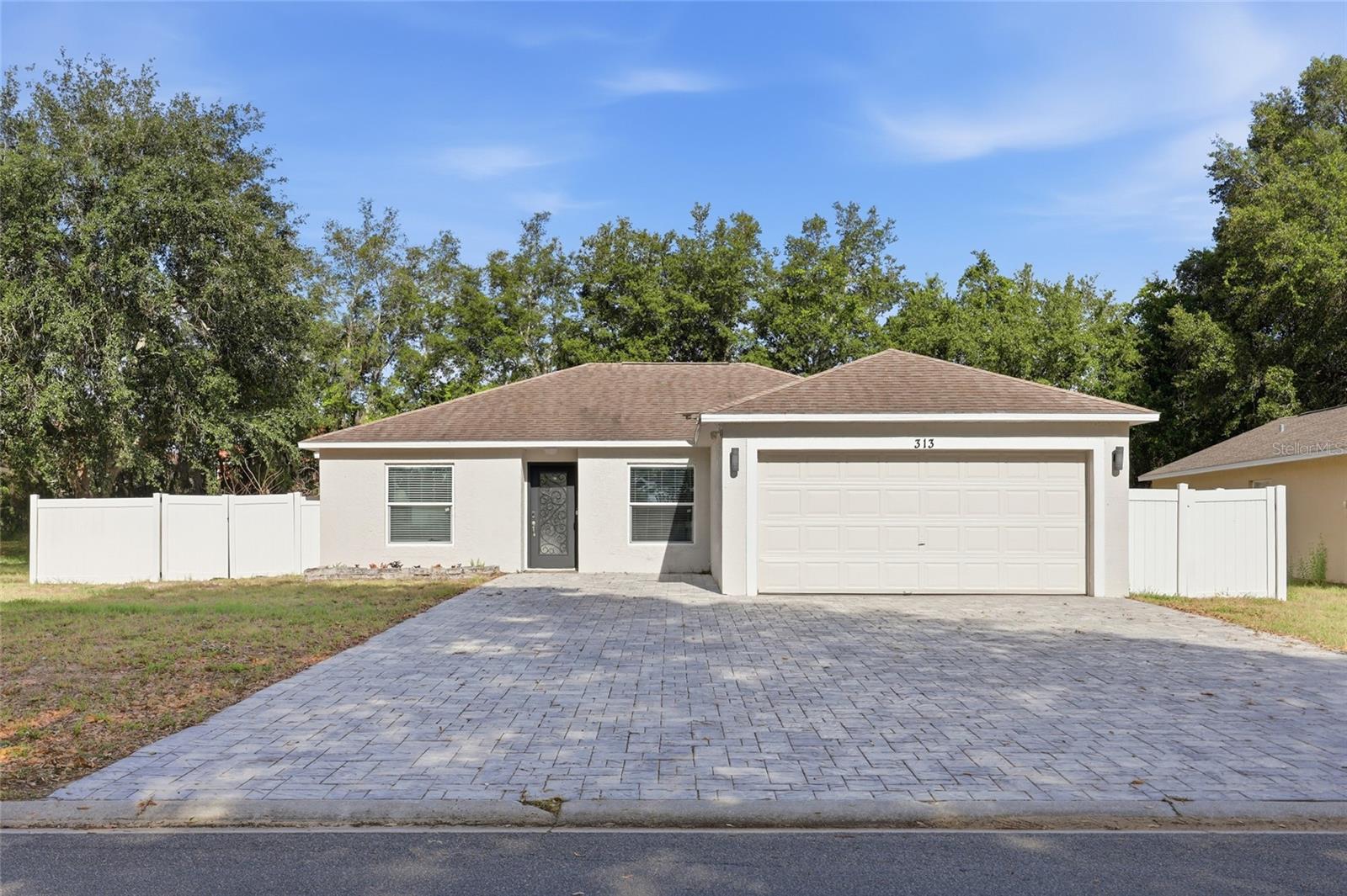 Photo of 313 FOGGY CREEK ROAD DAVENPORT FL 33837