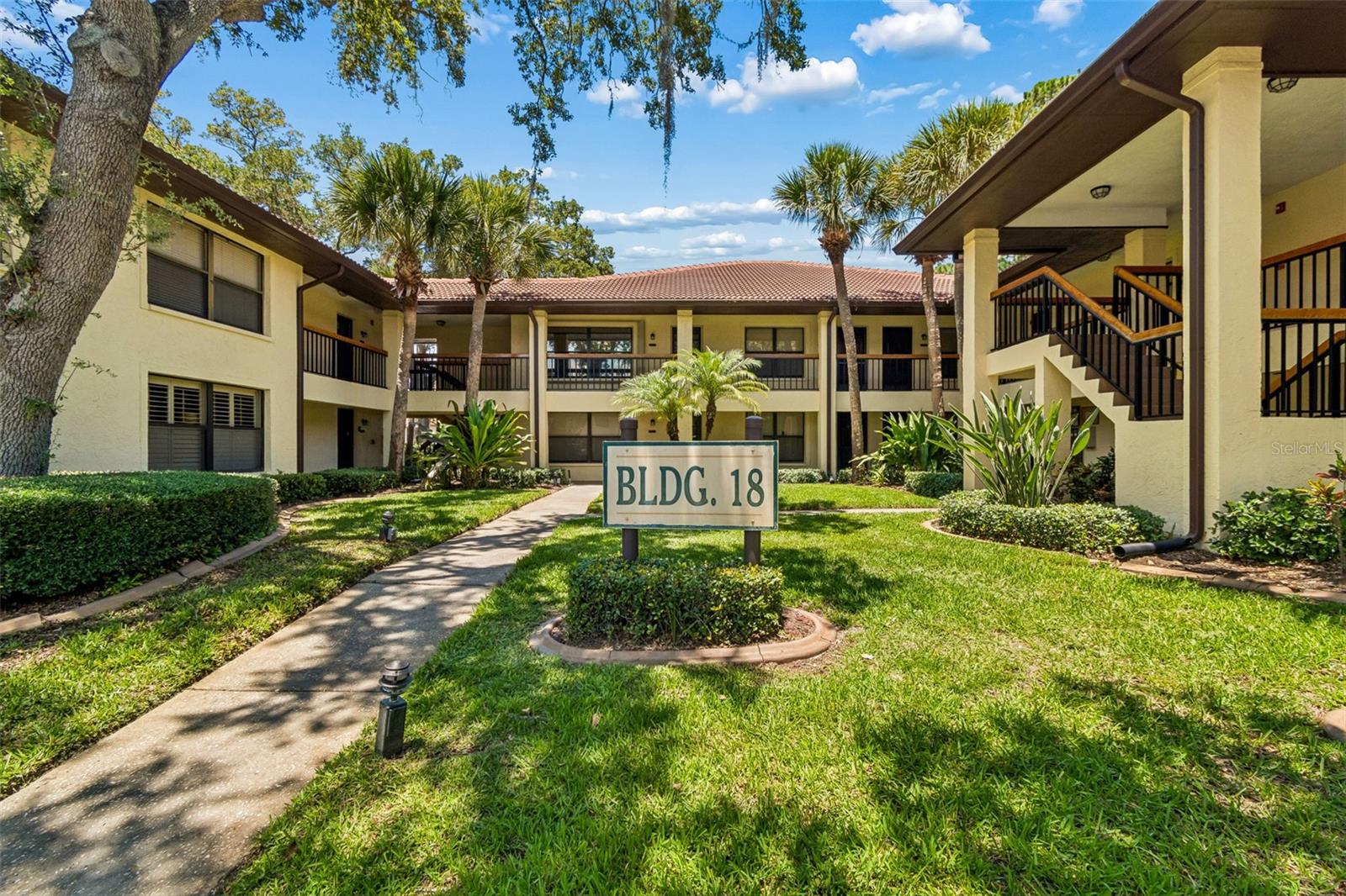 Photo of 1807 HAMMOCK PINE BOULEVARD #1807 CLEARWATER FL 33761