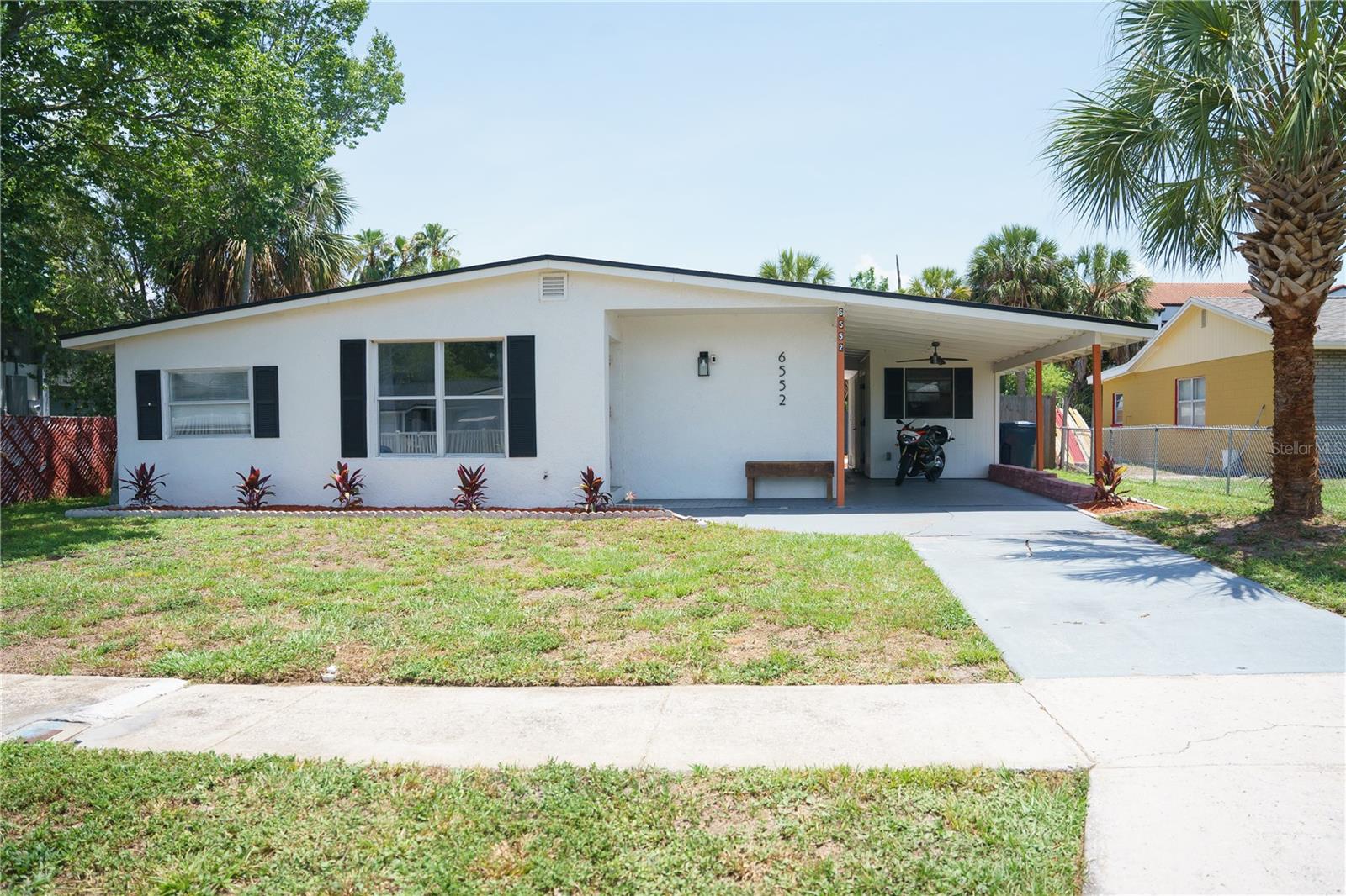 Photo of 6552 S WEST SHORE CIRCLE TAMPA FL 33616