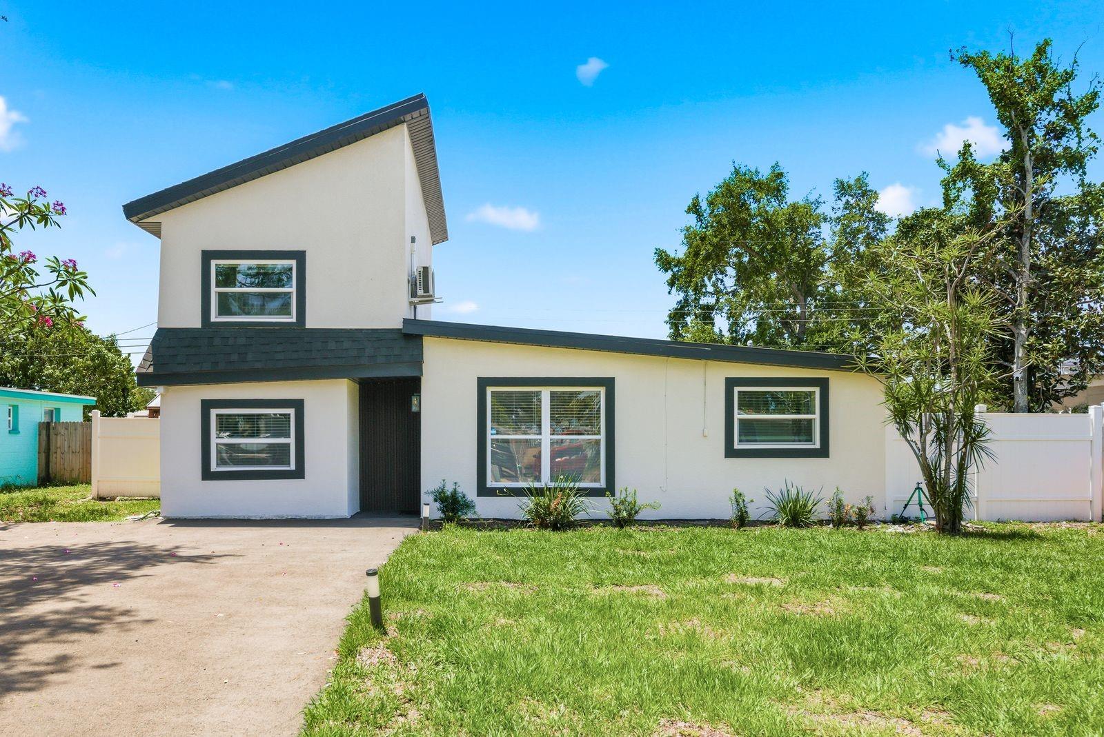 Photo of 8274 ROSE TERRACE SEMINOLE FL 33777