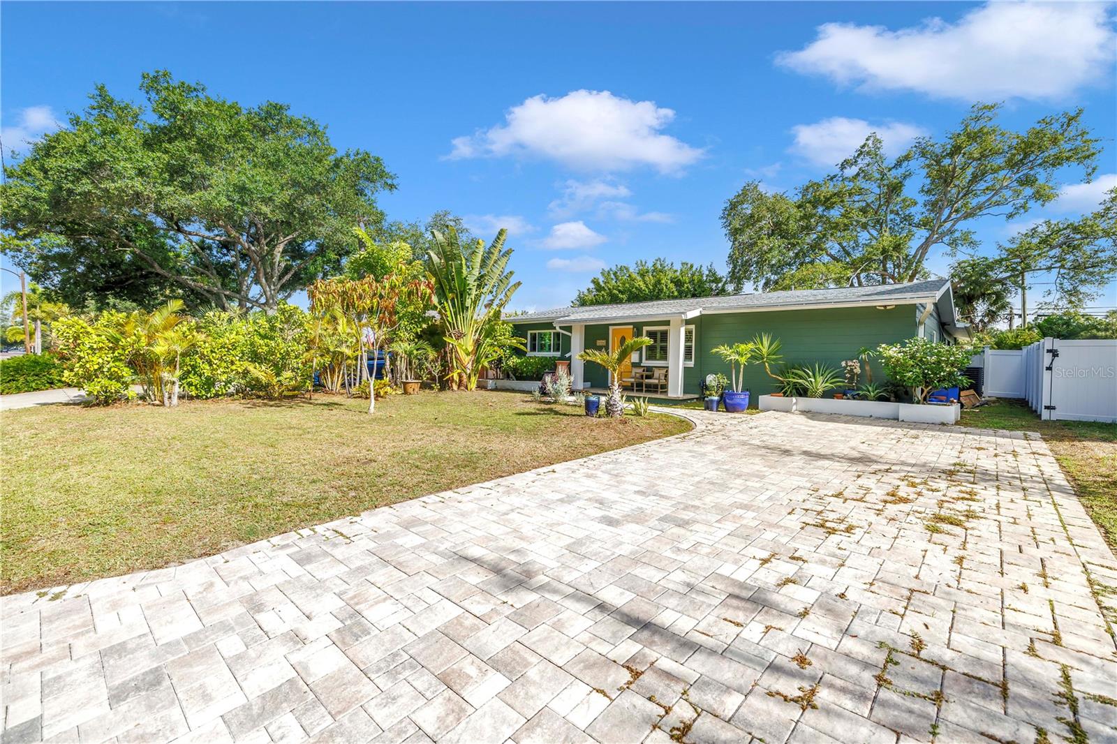 Photo of 263 42ND AVENUE ST PETERSBURG FL 33703