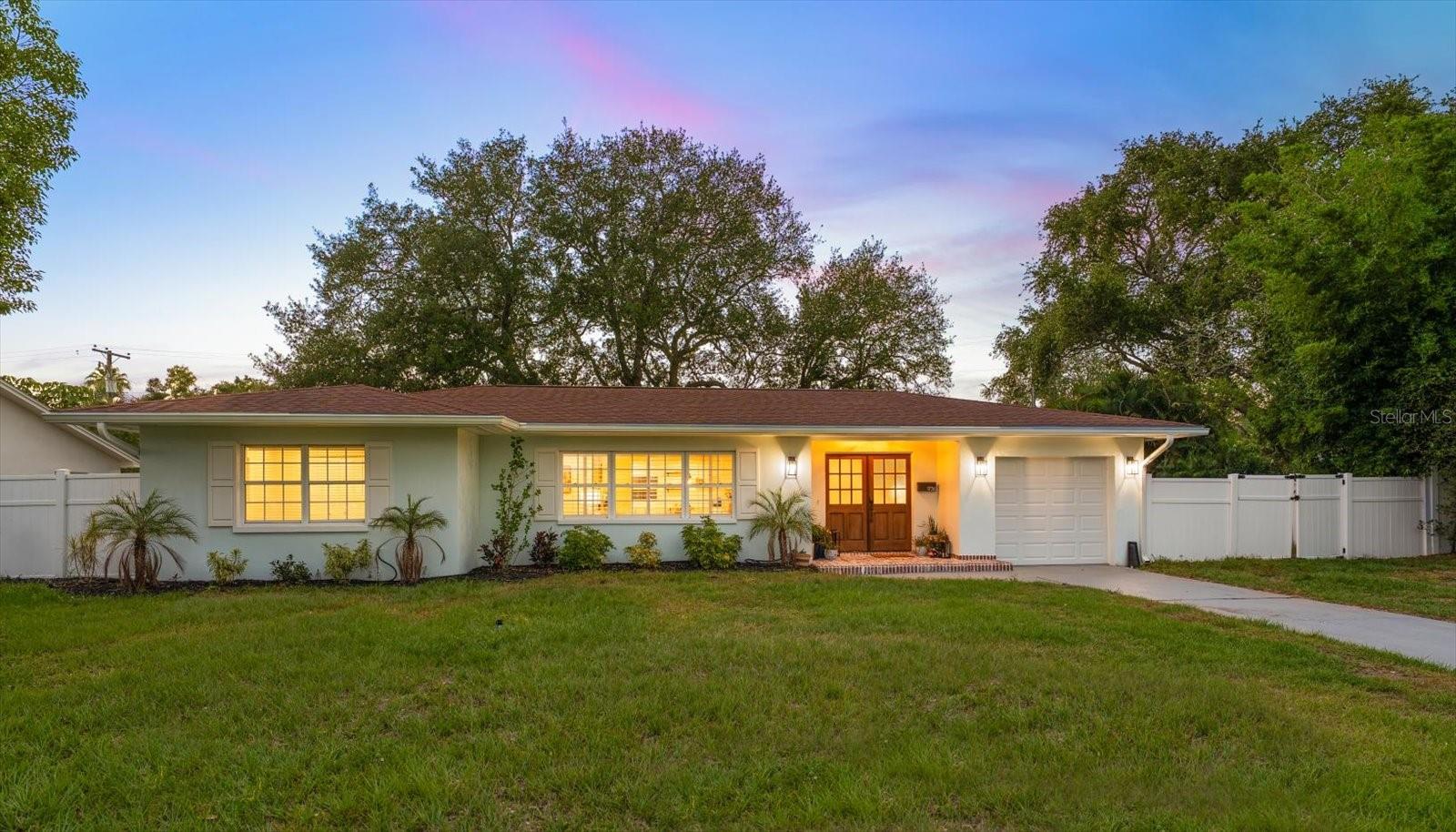 Photo of 1736 GOLF VIEW DRIVE BELLEAIR FL 33756