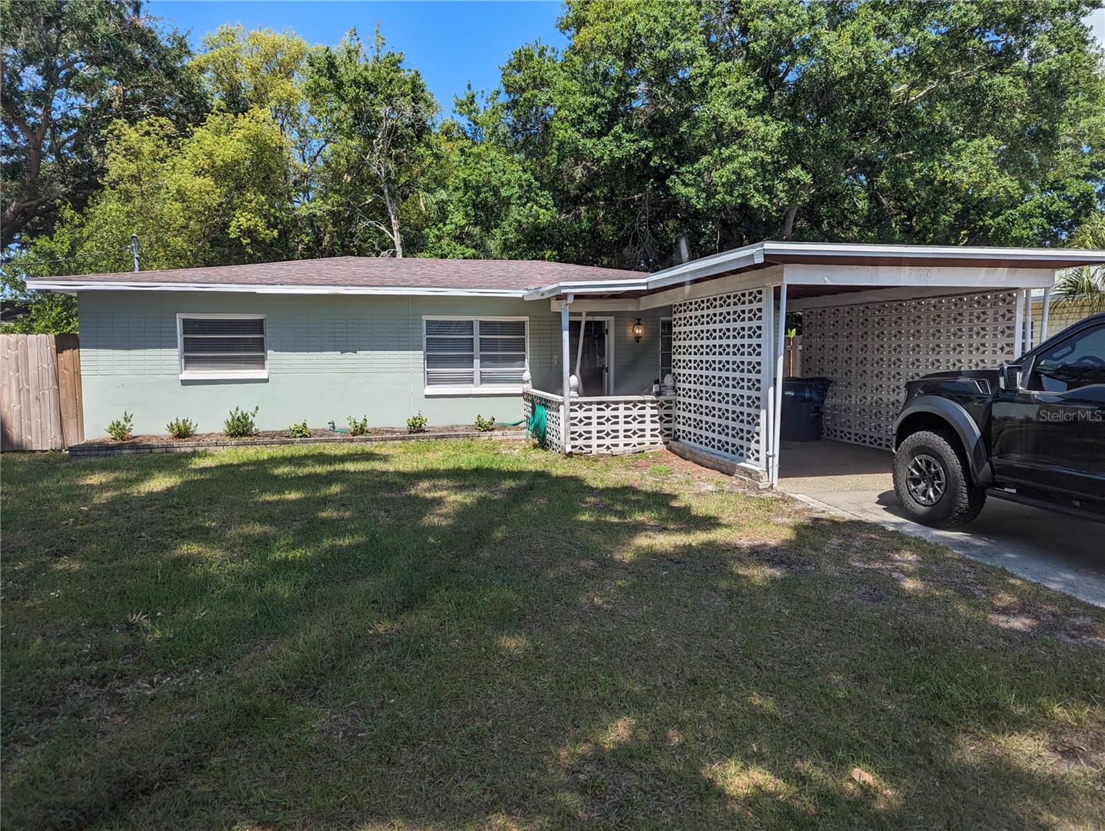 Photo of 206 N GUNLOCK AVENUE TAMPA FL 33609