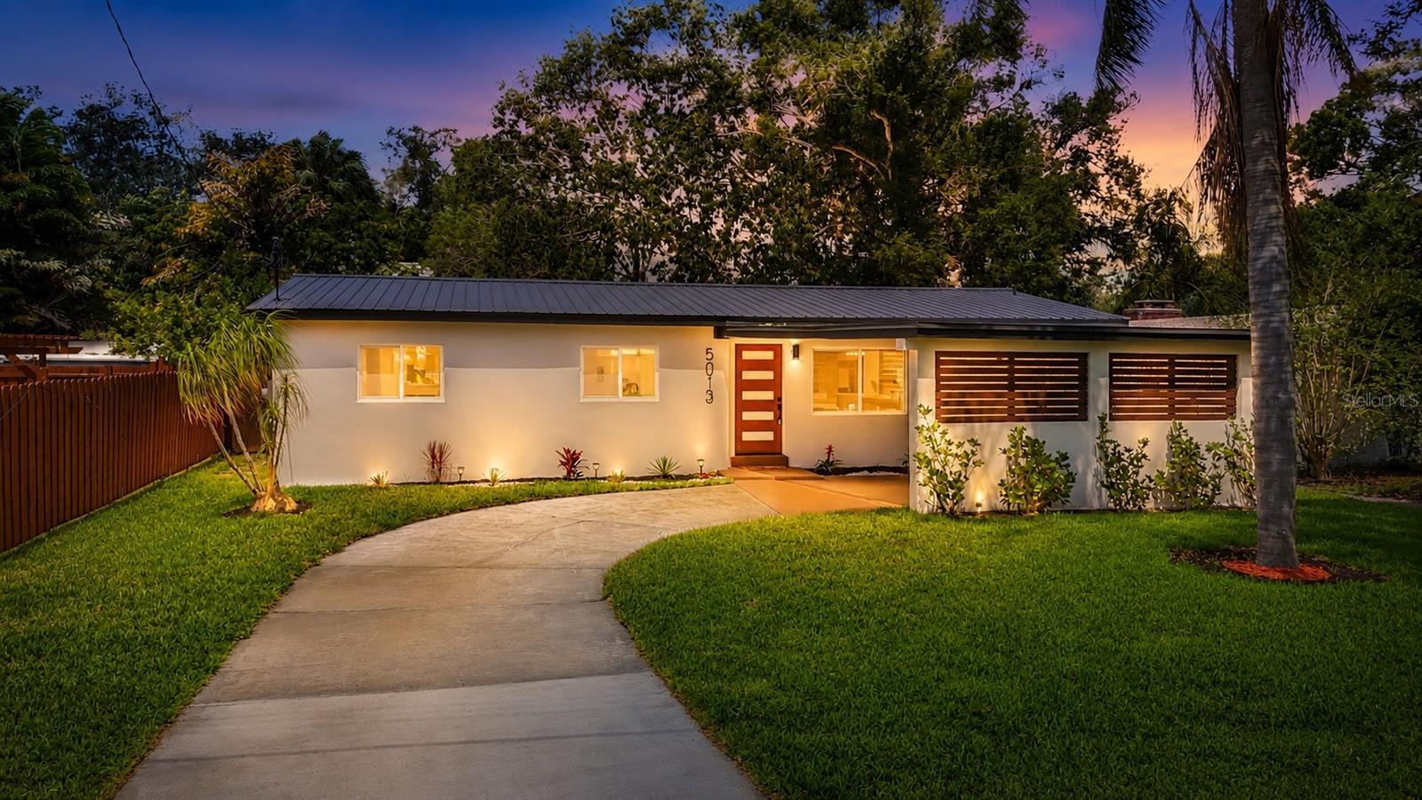Photo of 5013 S HESPERIDES STREET TAMPA FL 33611