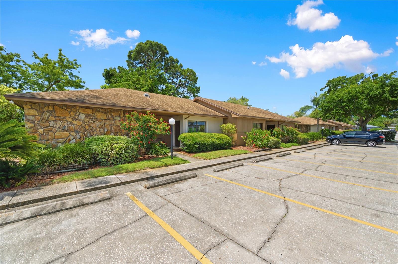 Photo of 10825 SEMINOLE BOULEVARD #1 LARGO FL 33778