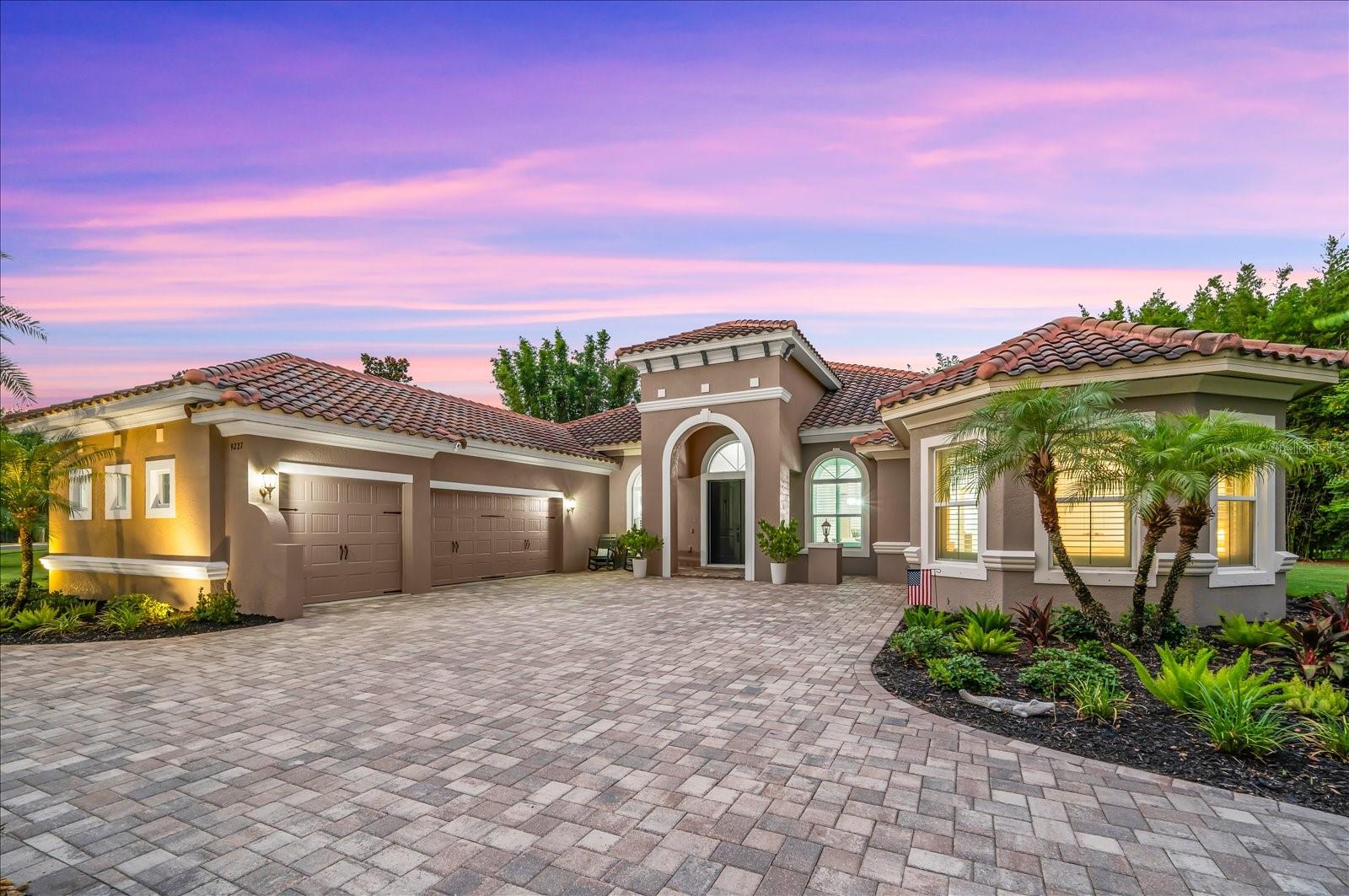 Photo of 9227 TILLINGHAST DRIVE TAMPA FL 33626