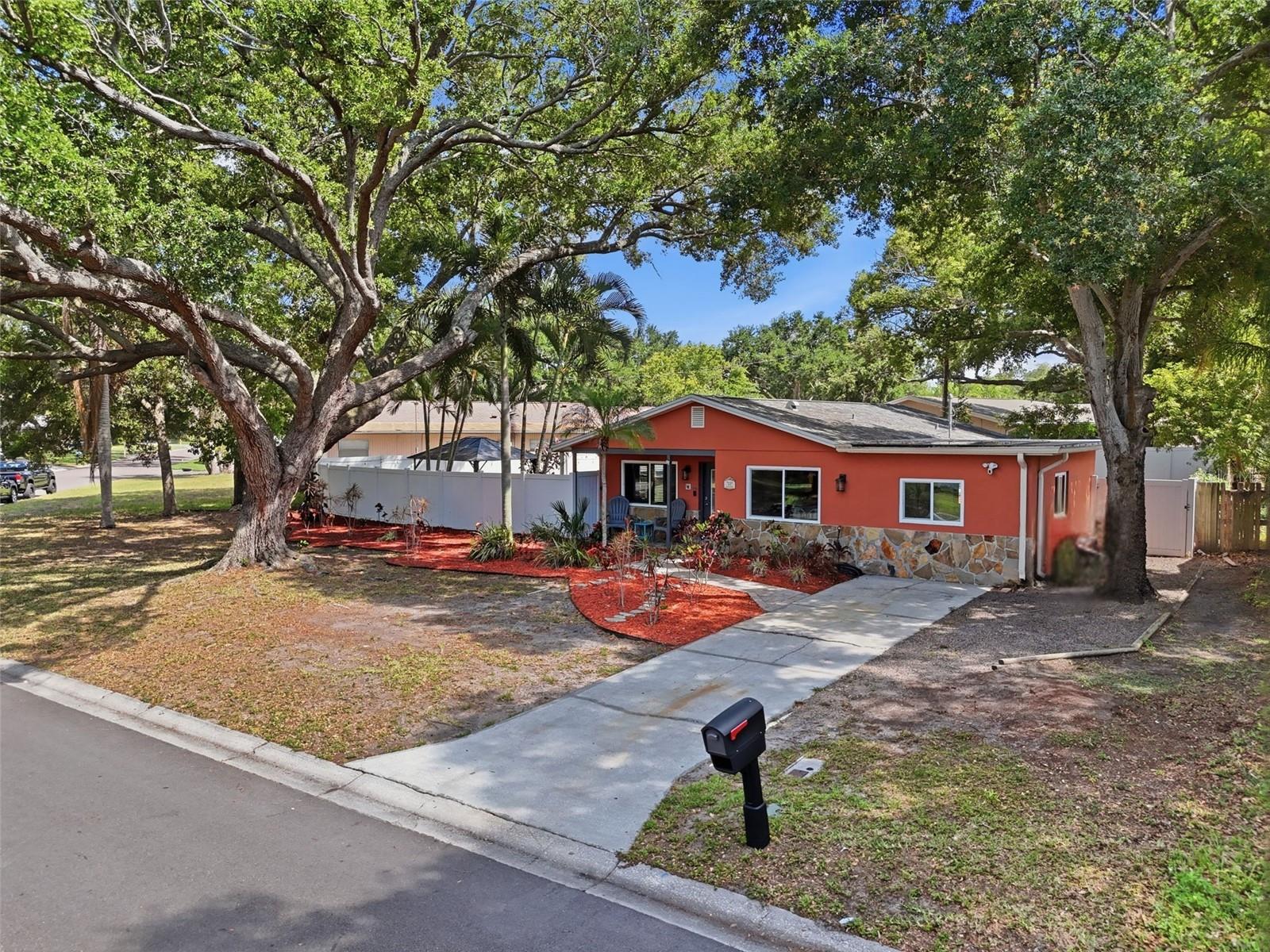 Photo of 961 LEXINGTON DRIVE DUNEDIN FL 34698