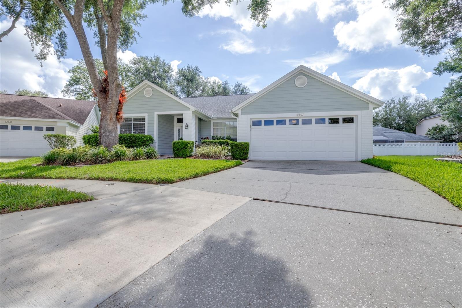 Photo of 9207 FESTIVAL COURT TAMPA FL 33647