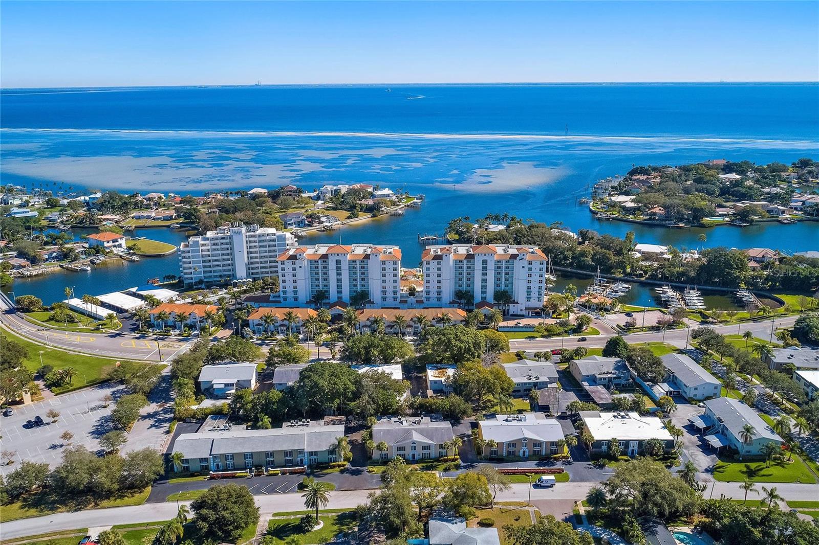 Photo of 1325 SNELL ISLE BOULEVARD #507 ST PETERSBURG FL 33704