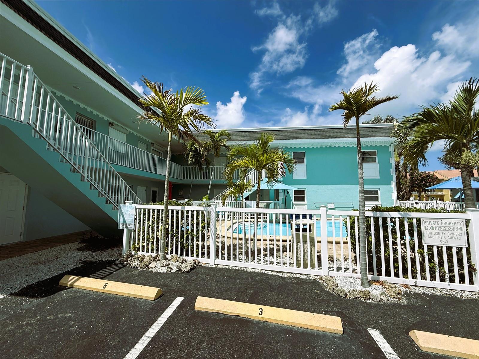 Photo of 11440 1ST STREET #2 TREASURE ISLAND FL 33706