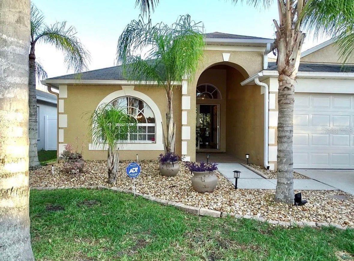 Photo of 31352 GOLDEN GATE DRIVE WESLEY CHAPEL FL 33545