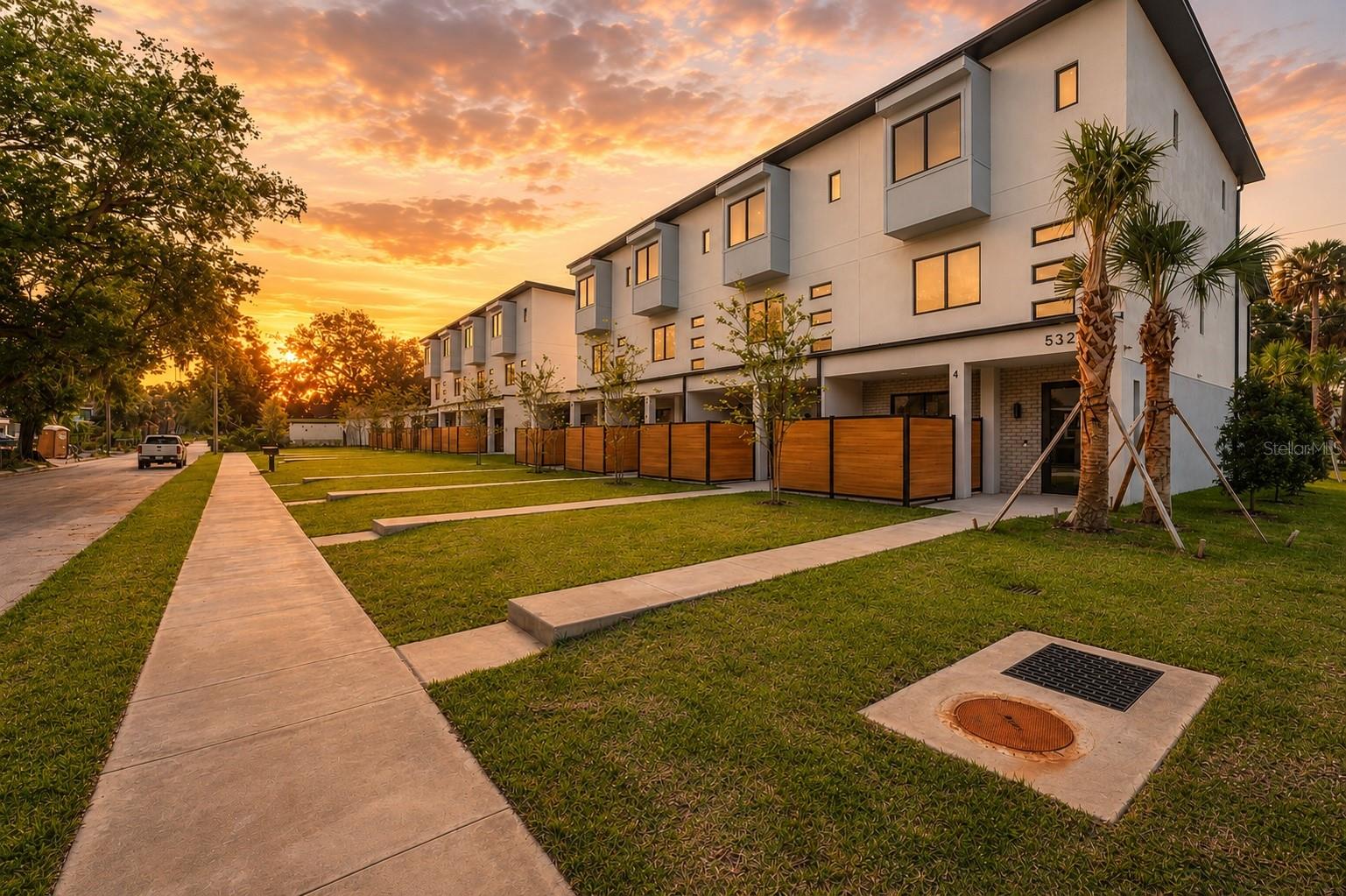 Photo of 532 W PLAZA PLACE #3 TAMPA FL 33602