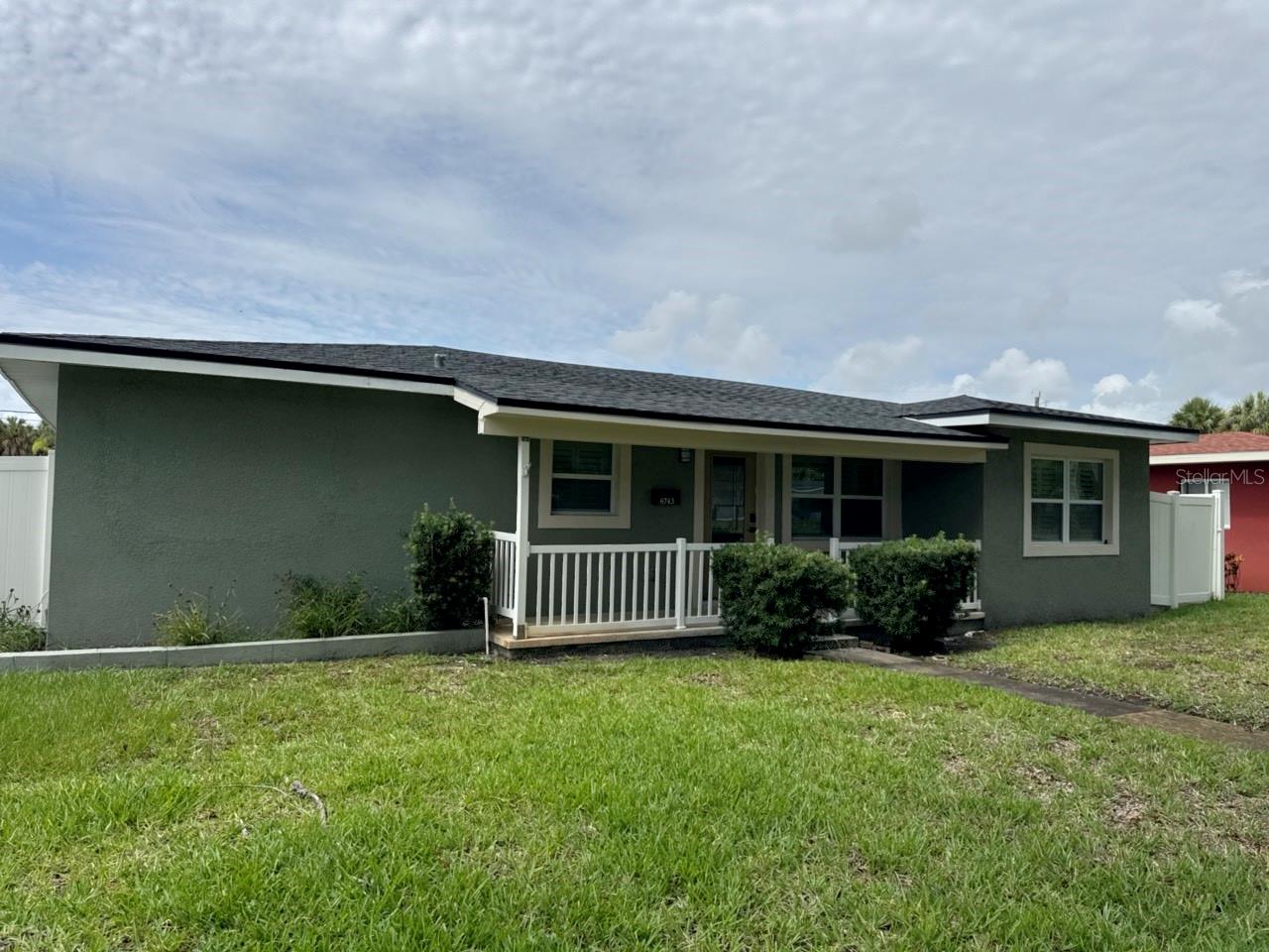 Photo of 6743 BURLINGTON AVENUE ST PETERSBURG FL 33710