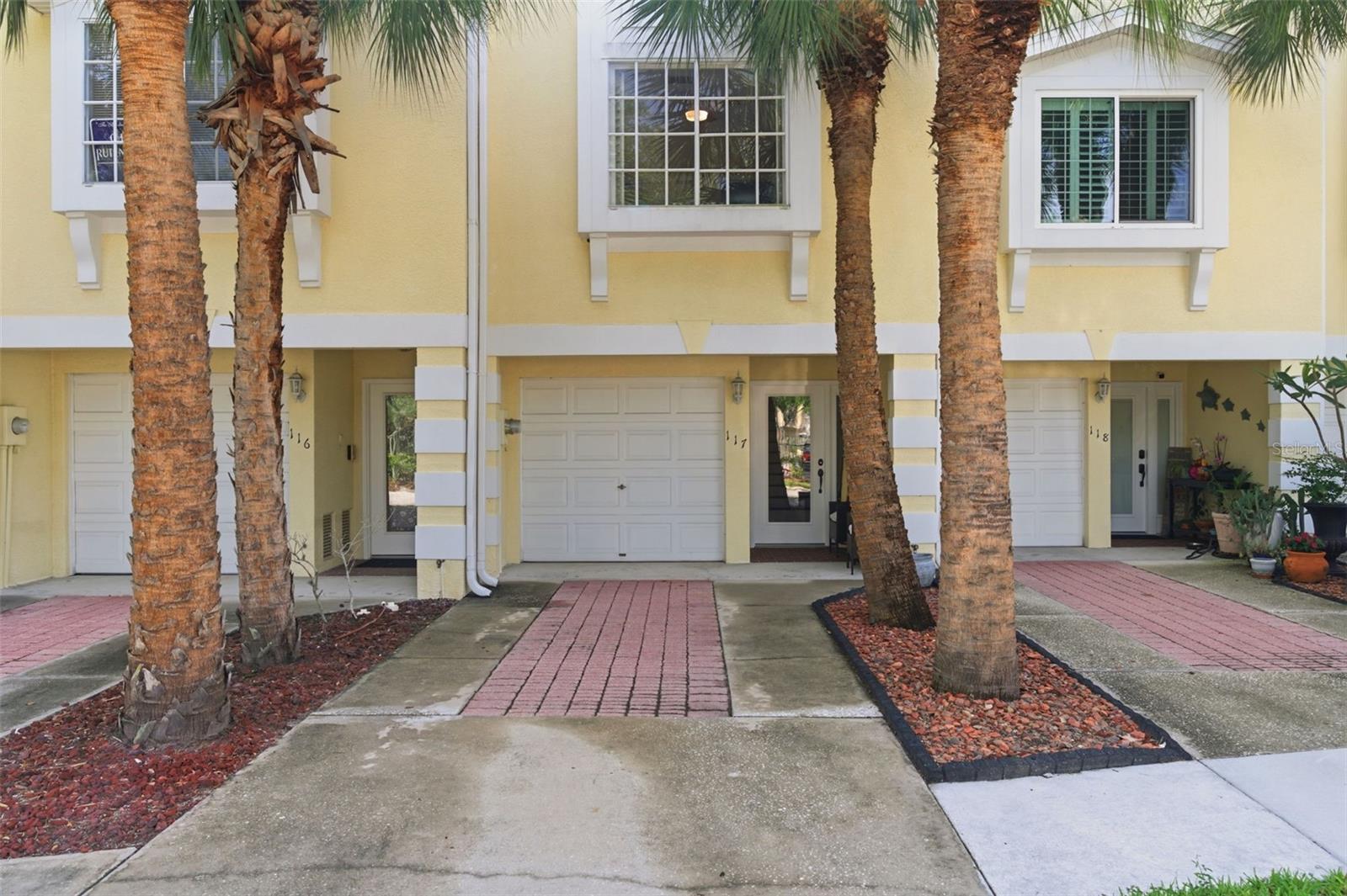Photo of 117 BRENT CIRCLE OLDSMAR FL 34677