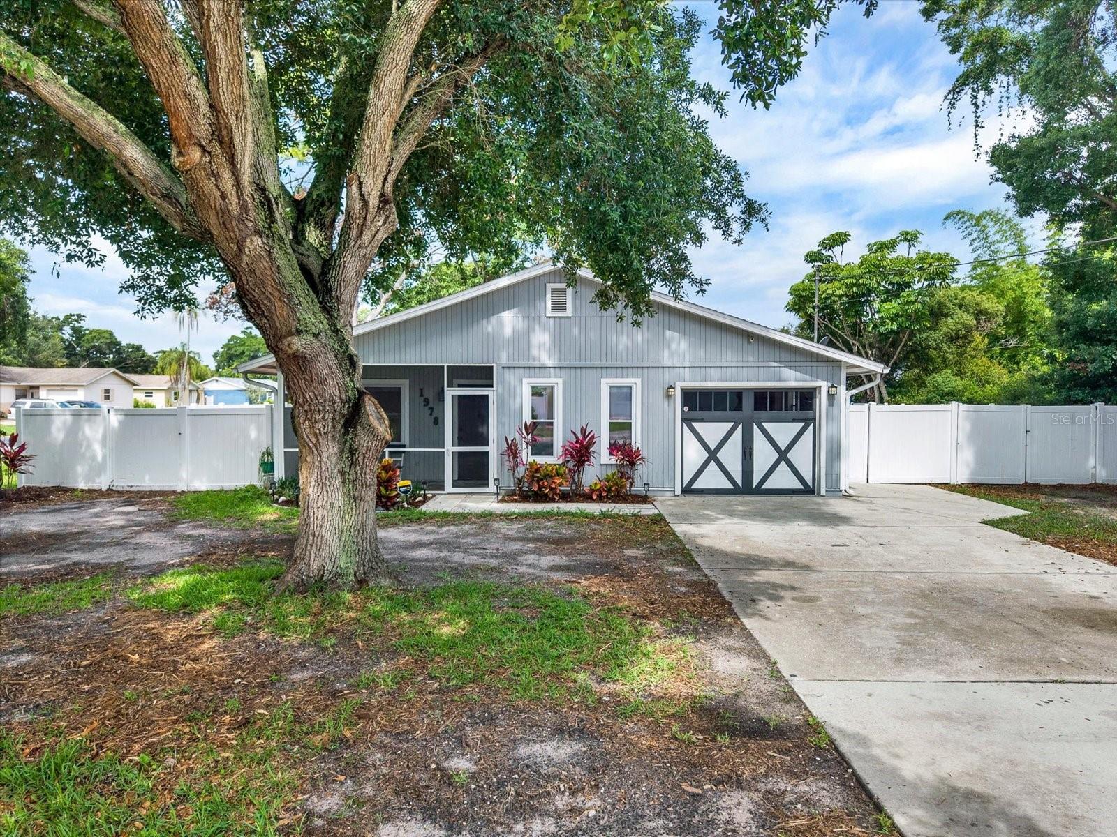 Photo of 1978 DIX STREET LARGO FL 33774