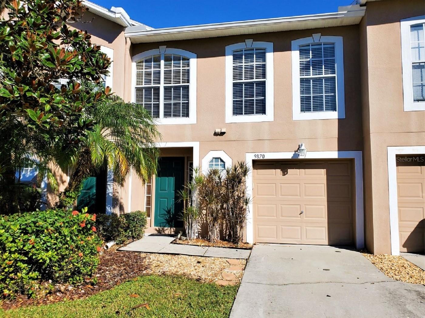 Photo of 9870 ASHBURN LAKE DRIVE TAMPA FL 33610