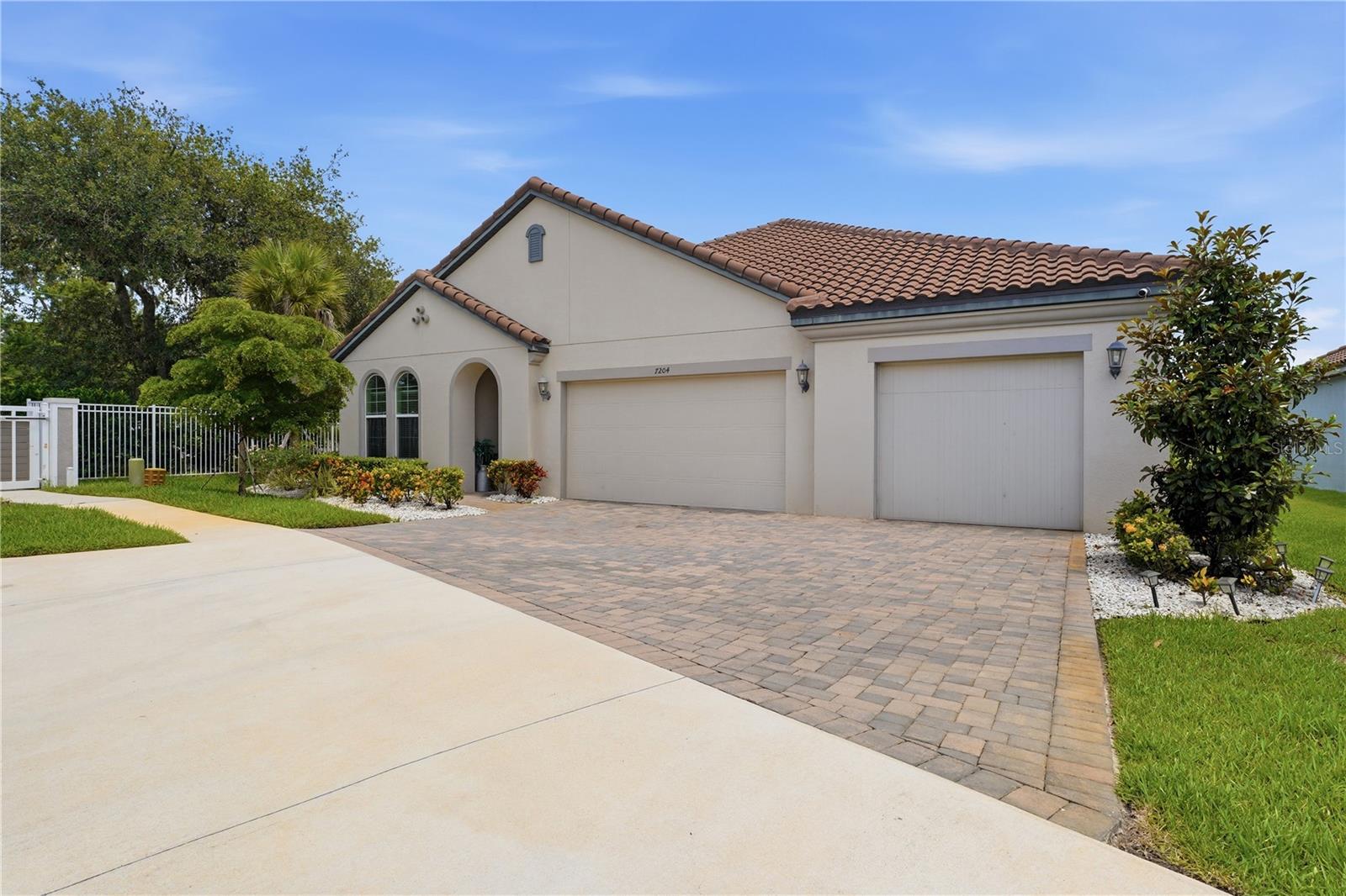 Photo of 7204 GREAT EGRET BOULEVARD SARASOTA FL 34241