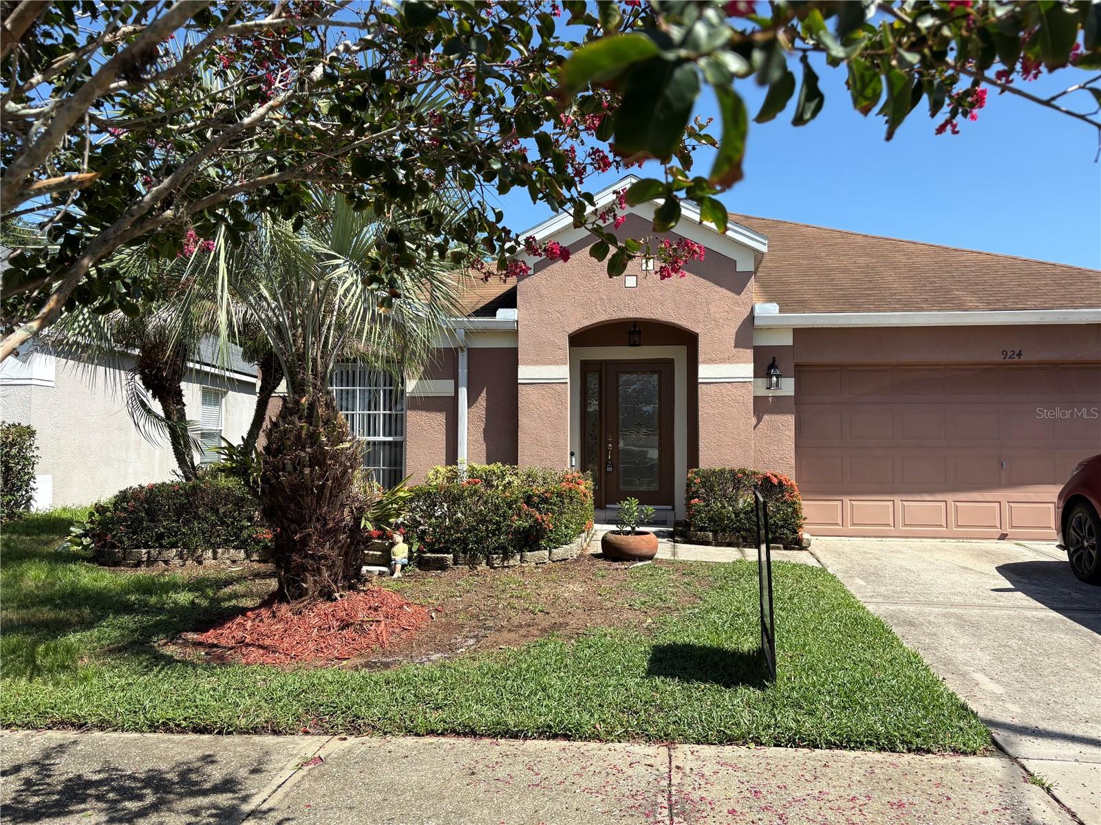 Photo of 924 RIDGE HAVEN DRIVE BRANDON FL 33511