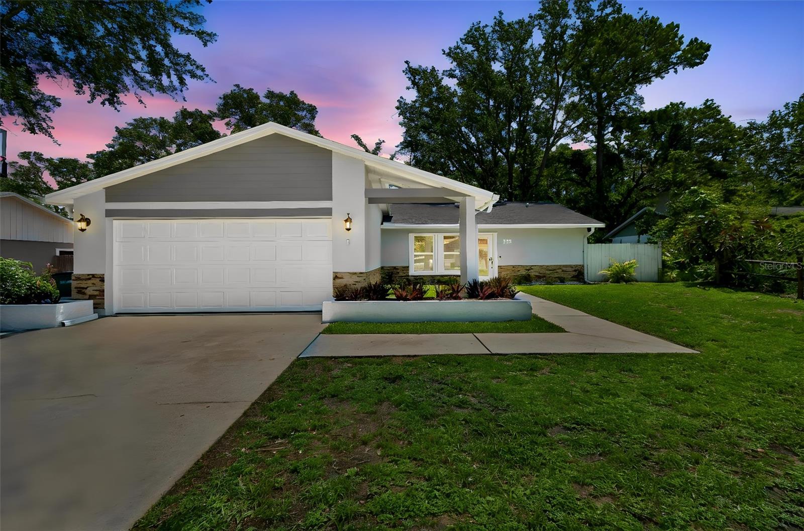 Photo of 222 LOTUS DRIVE SAFETY HARBOR FL 34695