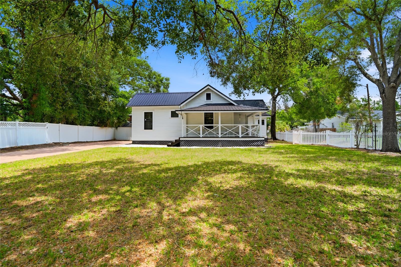 Photo of 5602 N OLA AVENUE TAMPA FL 33604