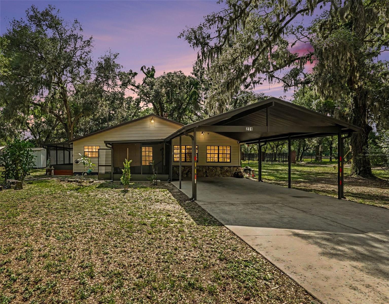 Photo of 231 DUKE SIMMS ROAD BRANDON FL 33511